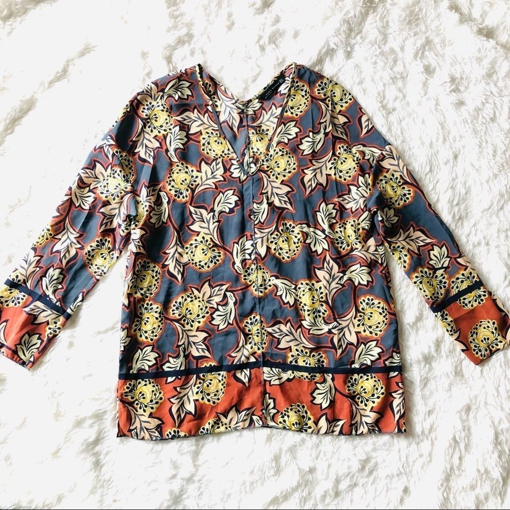 ZARA WOMAN V NECK leaf chiffon blouse size Medium
